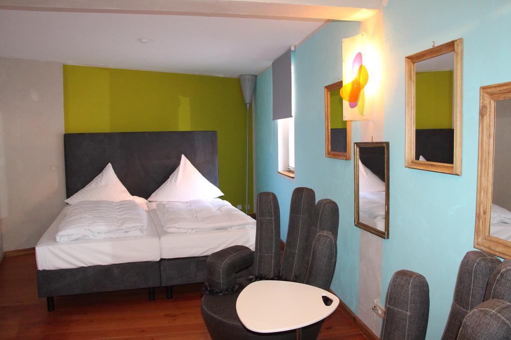 Hotel Turmdieb フォルカッハ エクステリア 写真